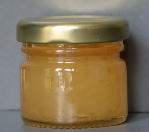 Cristallised Ginger infused natural set honey sample jar
